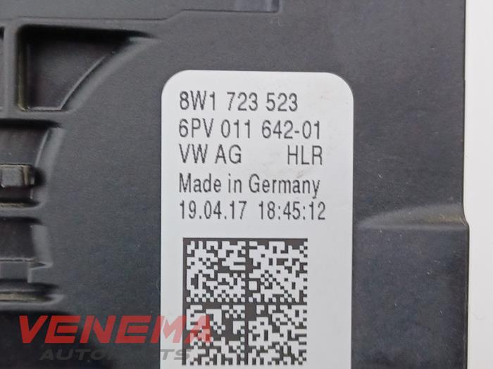 Gaspedal från en Audi A5 Cabrio (F57/F5E) 3.0 TDI V6 24V Quattro 2017