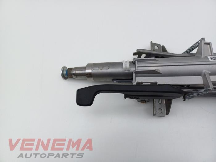 Rattstångshölje från en Audi A5 Cabrio (F57/F5E) 3.0 TDI V6 24V Quattro 2017