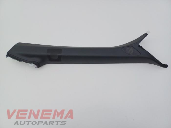 Liststripe, höger fram från en Audi A5 Cabrio (F57/F5E) 3.0 TDI V6 24V Quattro 2017