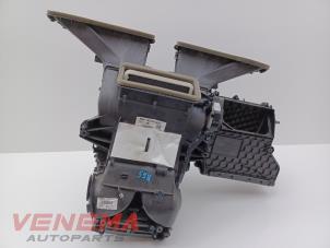 Gebruikte Kachelhuis Mini Coupe (R58) 1.6 16V Cooper Prijs € 149,99 Margeregeling aangeboden door Venema Autoparts