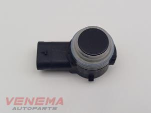 Begagnade Parkeringssensor Mercedes GLA (H247) 1.3 200 Turbo 16V Pris € 9,99 Marginaltabell erbjuds av Venema Autoparts