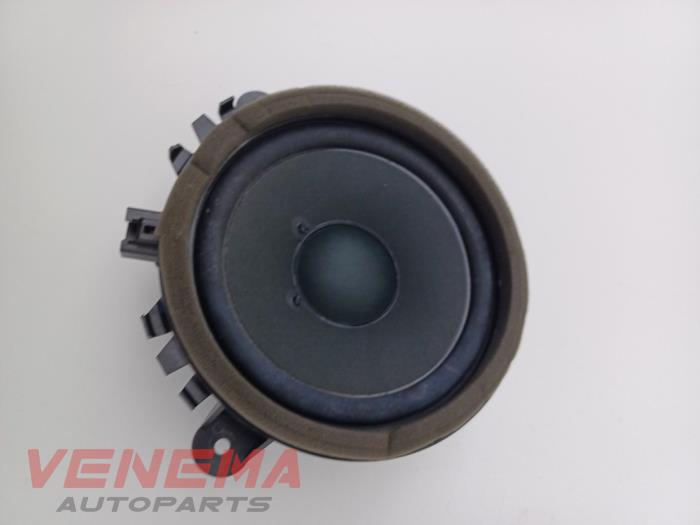 Högtalare från en Volvo V40 (MV) 2.0 T4 16V 2018