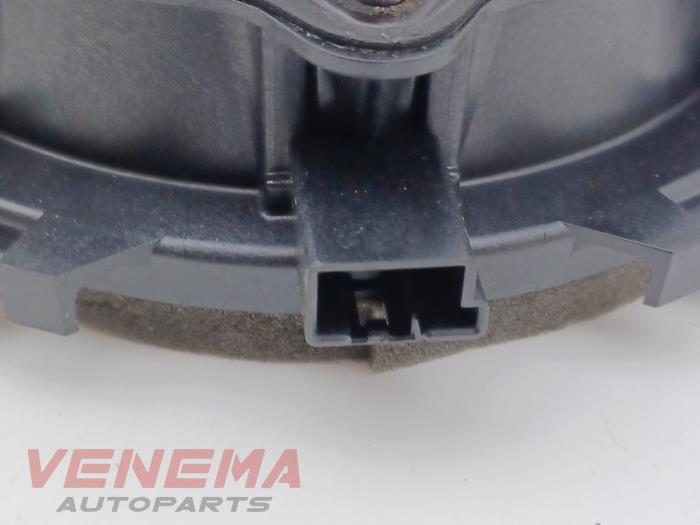 Högtalare från en Volvo V40 (MV) 2.0 T4 16V 2018