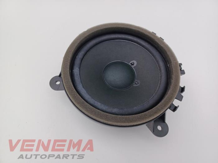 Högtalare från en Volvo V40 (MV) 2.0 T4 16V 2018