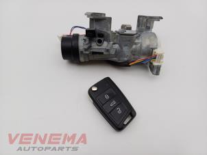 Gebruikte Kontaktslot + Sleutel Volkswagen Tiguan (AD1) 1.4 TSI 16V Prijs € 19,99 Margeregeling aangeboden door Venema Autoparts