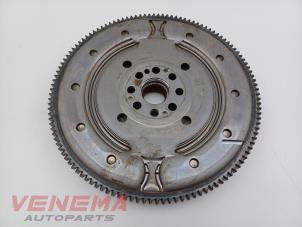 Gebruikte Dubbele massa vliegwiel BMW 3 serie Touring (G21) 320e xDrive 2.0 TwinPower Turbo 16V Prijs € 114,99 Margeregeling aangeboden door Venema Autoparts