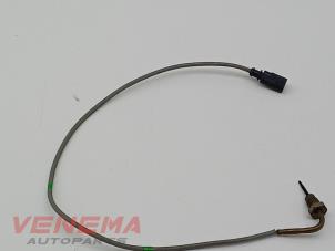 Begagnade Avgastemperatursensor Volkswagen Passat (3G2) 2.0 TDI 16V 150 Pris € 29,99 Marginaltabell erbjuds av Venema Autoparts