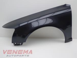 Begagnade Framskärm, vänster Audi A6 Avant (C6) 2.0 T FSI 16V Pris € 249,99 Marginaltabell erbjuds av Venema Autoparts