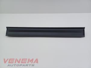 Gebruikte Bekleding bagageruimte Volkswagen Golf VII Variant (AUVV) 1.6 TDI BlueMotion 16V Prijs € 29,99 Margeregeling aangeboden door Venema Autoparts