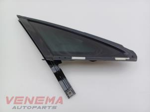 Gebruikte Ruit Driekhoek links-achter Mercedes E (C238) E-300 2.0 Turbo 16V Prijs € 49,99 Margeregeling aangeboden door Venema Autoparts