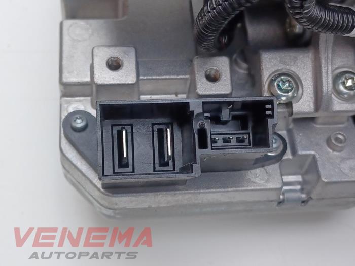 Elservostyrningsenhet från en Volkswagen Polo VI (AW1) 1.0 TSI 12V 2019