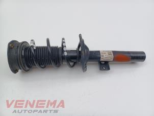 Begagnade Stötdämparstång, vänster fram Volkswagen Polo VI (AW1) 1.0 TSI 12V Pris € 89,99 Marginaltabell erbjuds av Venema Autoparts