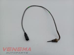 Begagnade Avgastemperatursensor Volkswagen Caddy IV 2.0 TDI 75 Pris € 29,99 Marginaltabell erbjuds av Venema Autoparts