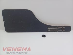 Begagnade List, bagageutrymme Volkswagen Caddy IV 2.0 TDI 75 Pris € 19,99 Marginaltabell erbjuds av Venema Autoparts