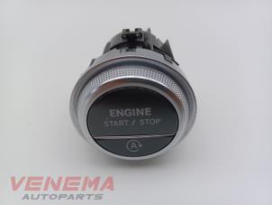 Begagnade Start/stopp-brytare Mercedes C (W206) C-200 1.5 EQ Boost 4-Matic Pris € 14,99 Marginaltabell erbjuds av Venema Autoparts