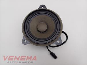 Begagnade Högtalare Volkswagen Passat Variant (CJ5) 2.0 TDI 16V Pris € 49,99 Marginaltabell erbjuds av Venema Autoparts