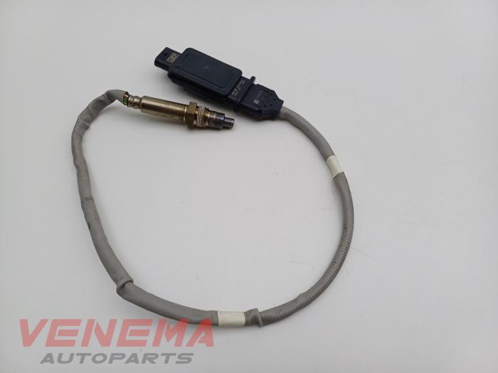 NOx-sensor från en Volkswagen Passat Variant (CJ5) 2.0 TDI 16V 2025