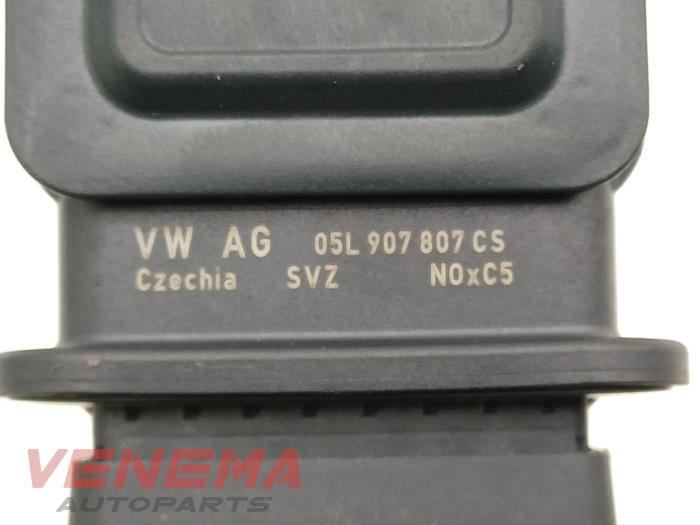 NOx-sensor från en Volkswagen Passat Variant (CJ5) 2.0 TDI 16V 2025