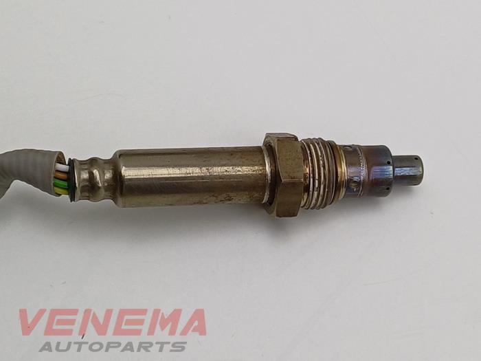 NOx-sensor från en Volkswagen Passat Variant (CJ5) 2.0 TDI 16V 2025