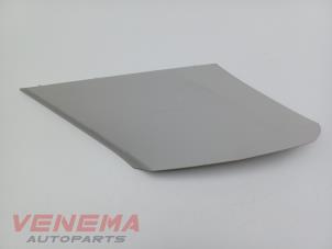 Gebruikte Stijlbekleding rechts-achter Volkswagen Passat Variant (CJ5) 2.0 TDI 16V Prijs € 19,99 Margeregeling aangeboden door Venema Autoparts