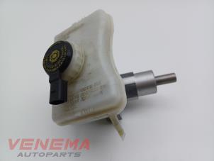 Gebruikte Hoofdremcilinder Audi A7 Sportback (4GA/4GF) 3.0 TDI V6 24V Prijs € 9,99 Margeregeling aangeboden door Venema Autoparts