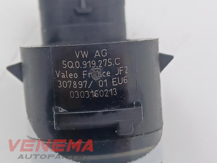 Sensor PDC van een Seat Leon ST (5FF) 2.0 TDI FR 16V 2017