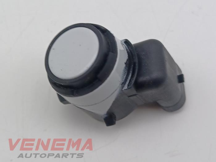 Sensor PDC van een Seat Leon ST (5FF) 2.0 TDI FR 16V 2017