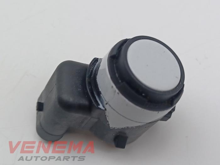 Sensor PDC van een Seat Leon ST (5FF) 2.0 TDI FR 16V 2017