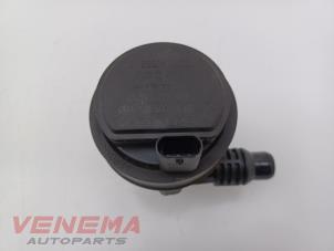 Gebruikte Waterpomp Mercedes A (177.0) 2.0 A-220 Turbo 16V Prijs € 49,99 Margeregeling aangeboden door Venema Autoparts