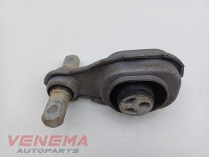 Gebruikte Motorrubber Mercedes A (177.0) 2.0 A-220 Turbo 16V Prijs € 19,99 Margeregeling aangeboden door Venema Autoparts