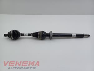 Gebruikte Steekas rechts-voor Mercedes A (177.0) 2.0 A-220 Turbo 16V Prijs € 324,99 Margeregeling aangeboden door Venema Autoparts