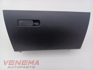 Gebruikte Dashboardkastje Mercedes A (177.0) 2.0 A-220 Turbo 16V Prijs € 64,99 Margeregeling aangeboden door Venema Autoparts