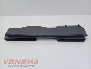 Gebruikte Luchtgeleider Volkswagen Tiguan (AD1) 1.5 TSI 16V Evo BlueMotion Technology Prijs € 34,99 Margeregeling aangeboden door Venema Autoparts