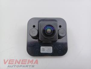 Gebruikte Achteruitrij Camera Nissan Qashqai (J12) 1.3 DIG-T MHEV 16V Prijs € 99,99 Margeregeling aangeboden door Venema Autoparts