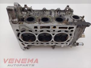 Gebruikte Cilinderkop Peugeot 107 1.0 12V Prijs € 100,00 Margeregeling aangeboden door Venema Autoparts