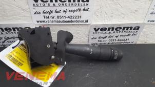Gebruikte Ruitenwis Schakelaar Renault Kangoo (KC) 1.5 dCi 80 Prijs € 15,00 Margeregeling aangeboden door Venema Autoparts