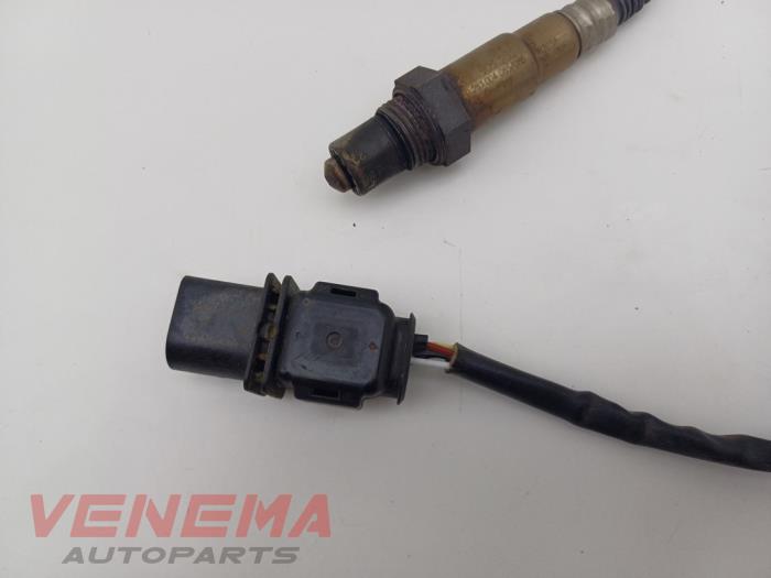 Lambdasond från en Volkswagen Passat Variant (3C5) 2.0 TDI 16V 170 2010