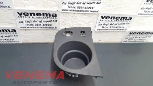 Begagnade Mugghållare Seat Leon (1P1) 2.0 TDI DPF Pris på förfrågan erbjuds av Venema Autoparts