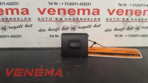 Begagnade Ljussensor Skoda Octavia (1Z3) 2.0 RS TDI 16V Pris € 12,00 Marginaltabell erbjuds av Venema Autoparts