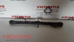 Gebruikte Draagarm boven rechts-achter Mini Mini (R56) 1.6 16V Cooper S Prijs op aanvraag aangeboden door Venema Autoparts