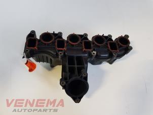 Begagnade Insugsrör Volkswagen Caddy III (2KA,2KH,2CA,2CH) 1.6 TDI 16V Pris € 49,99 Marginaltabell erbjuds av Venema Autoparts