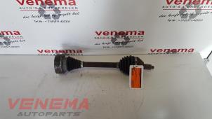 Gebruikte Aandrijfas links-voor Volkswagen Polo V (6R) 1.4 16V Prijs € 89,99 Margeregeling aangeboden door Venema Autoparts
