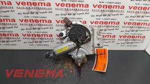 Gebruikte Ruitenwissermotor achter Peugeot Partner 1.9 D Prijs € 14,99 Margeregeling aangeboden door Venema Autoparts