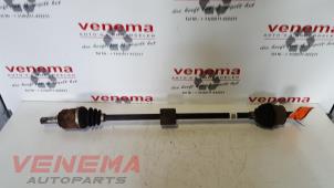 Gebruikte Cardanas rechts-voor (VWA) Opel Corsa D 1.2 16V Prijs € 29,99 Margeregeling aangeboden door Venema Autoparts