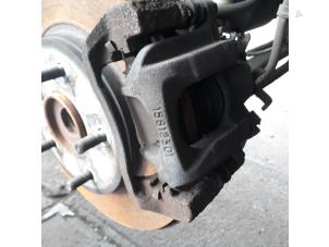 Gebruikte Remklauw (Tang) links-achter Chrysler Voyager Prijs op aanvraag aangeboden door N Kossen Autorecycling BV