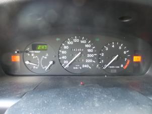 Begagnade Instrumentpanel Mazda MX-3 1.8i V6 24V Pris på förfrågan erbjuds av N Kossen Autorecycling BV