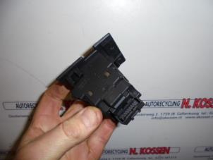 Gebruikte Kontaktslot elektronisch BMW 3 serie (E93) 325i 24V Prijs op aanvraag aangeboden door N Kossen Autorecycling BV
