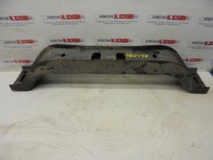 Begagnade Fäste, växellåda Hyundai H300 Pris på förfrågan erbjuds av N Kossen Autorecycling BV