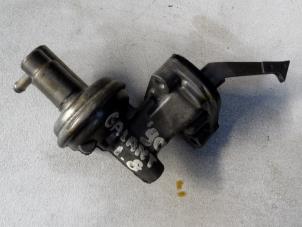 Begagnade Bensinpump Mitsubishi Galant Pris på förfrågan erbjuds av N Kossen Autorecycling BV