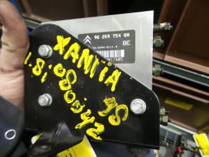 Używane Sterownik ABS Citroen Xantia (X2/X7) 1.8i X,SX,Harmonie,Sensation 16V Cena na żądanie oferowane przez N Kossen Autorecycling BV